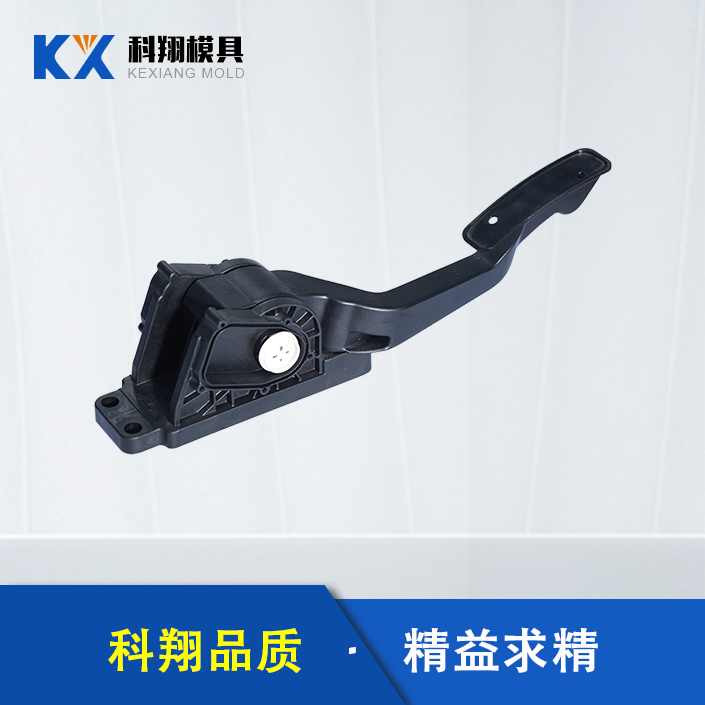 塑膠模具是什么？塑膠模具對比塑料模具有什么區別？